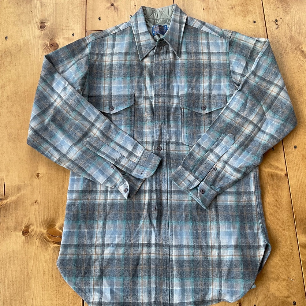 SALE‼️VINTAGE PENDLETON MENS BOARD BUTTON DOWN PLAID 100% VIRGIN WOOL SIZE LARGE